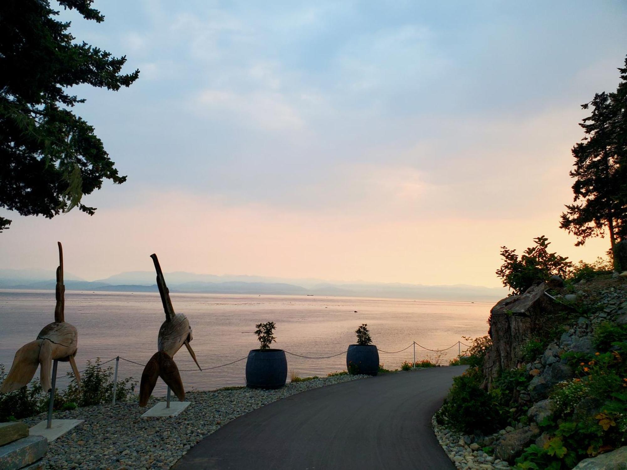 Sooke Harbour House Hotel Buitenkant foto