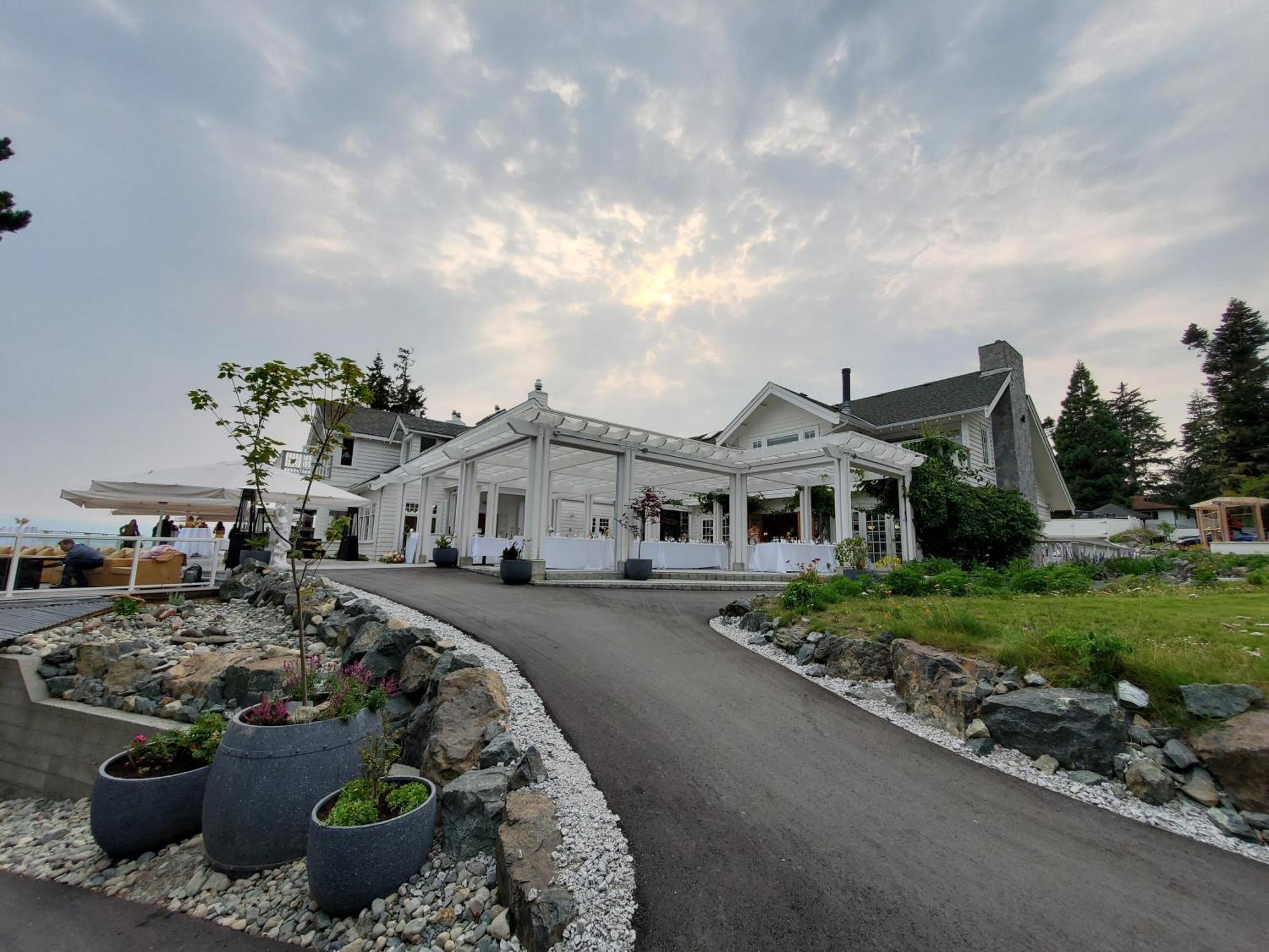 Sooke Harbour House Hotel Buitenkant foto