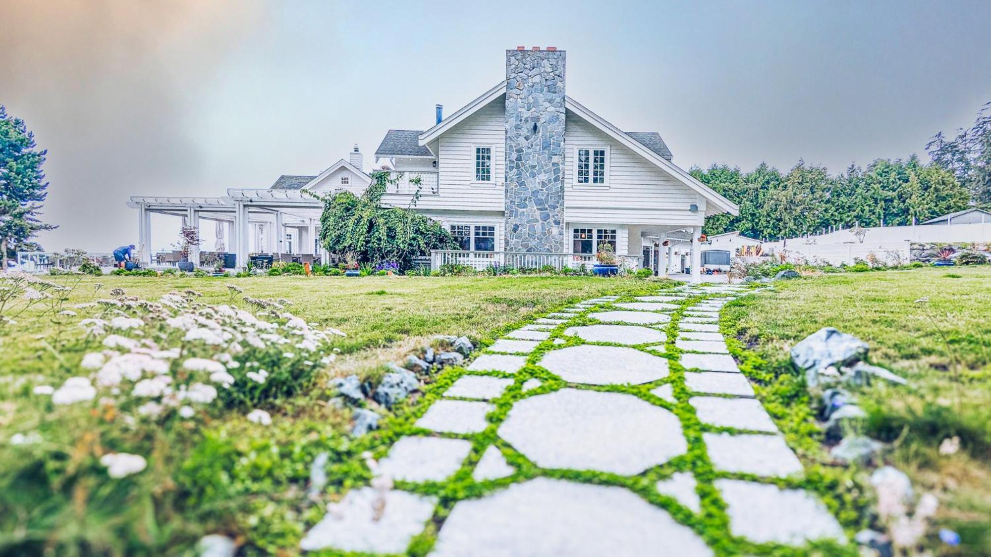 Sooke Harbour House Hotel Buitenkant foto