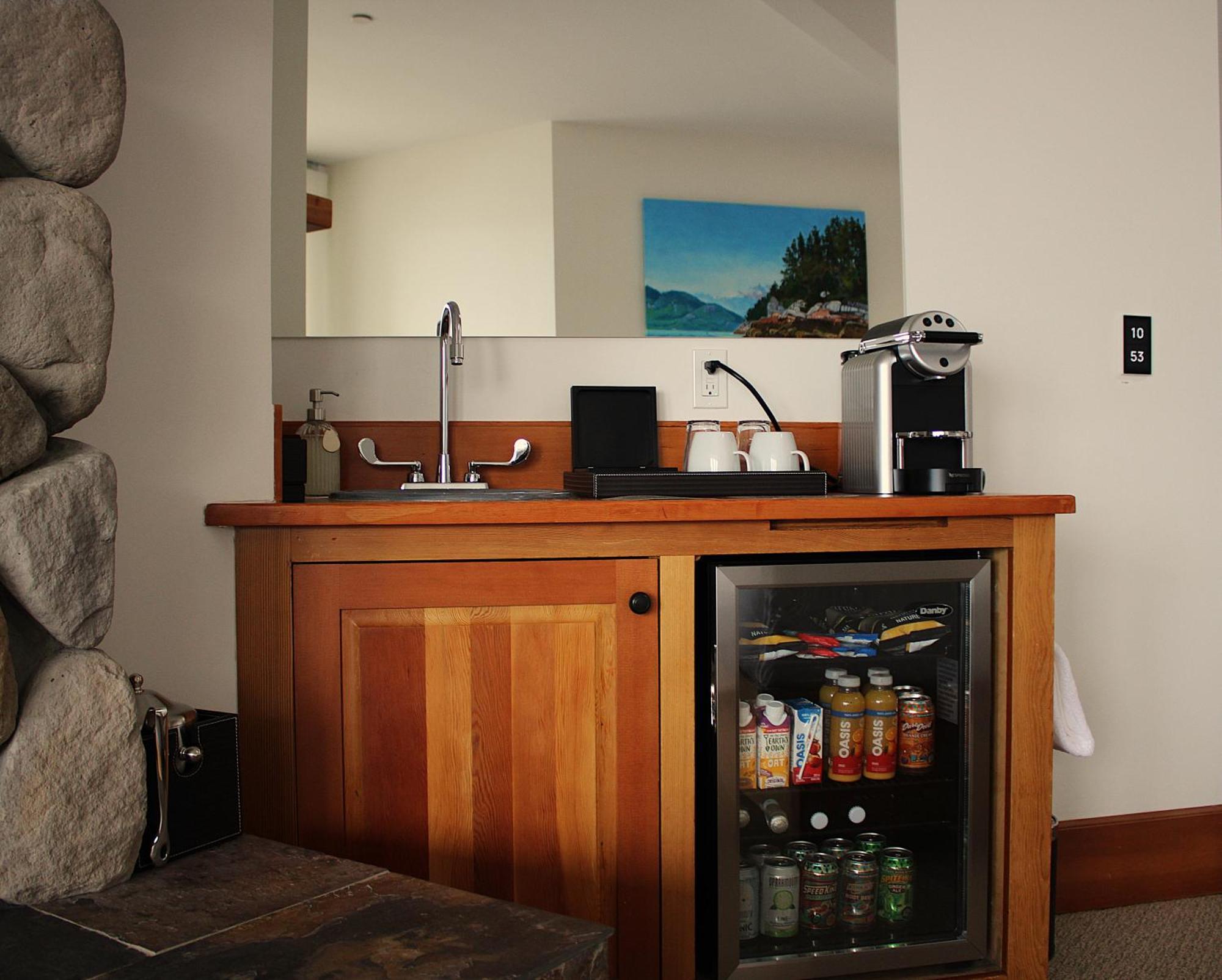 Sooke Harbour House Hotel Buitenkant foto