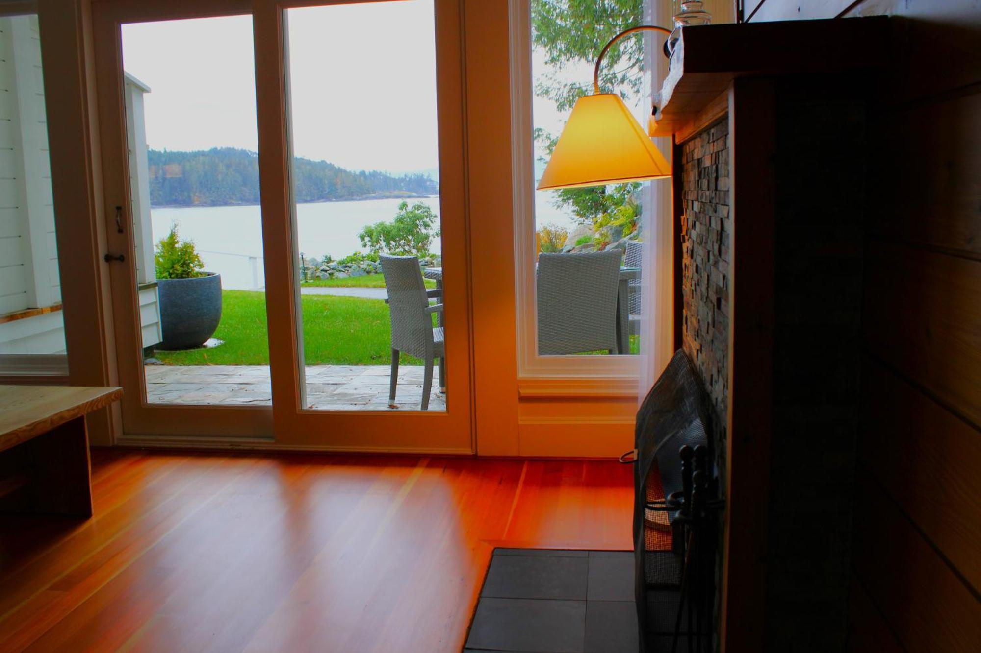 Sooke Harbour House Hotel Buitenkant foto