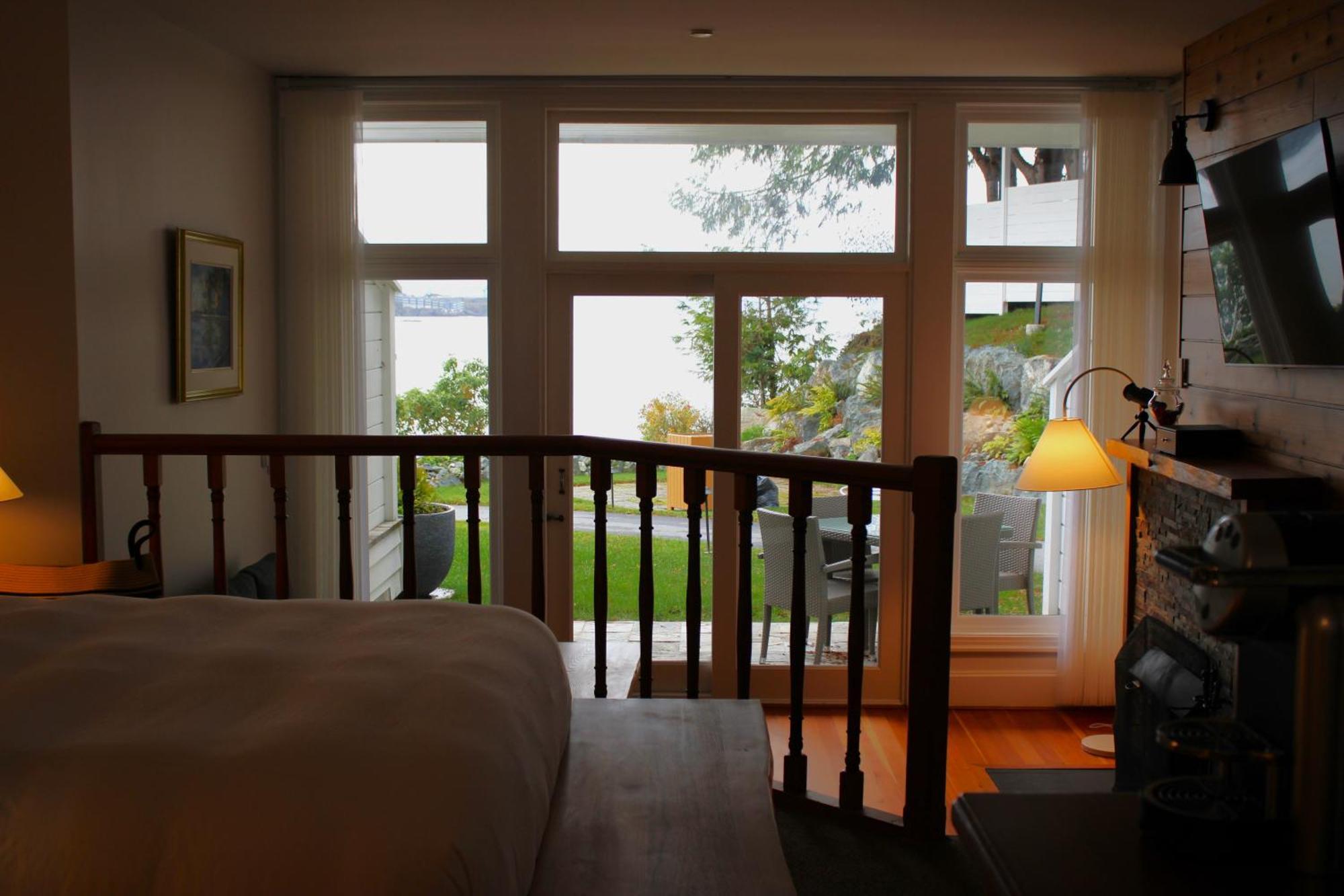 Sooke Harbour House Hotel Buitenkant foto